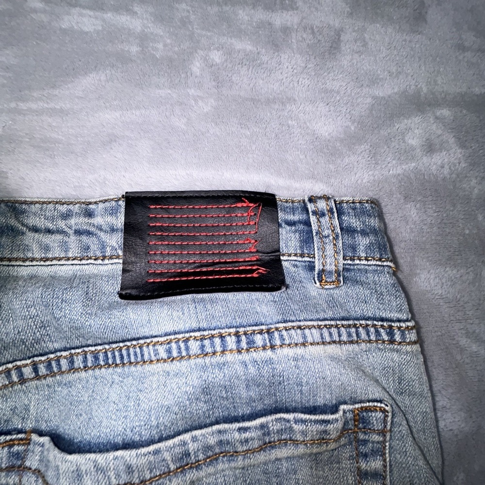 Serenede Jeans Light Blue Wash Size 36x32 Sunset Painting Leg Skinny Distressed - Picture 11 of 15